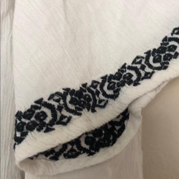 Target Blouse - Picture 6 of 7